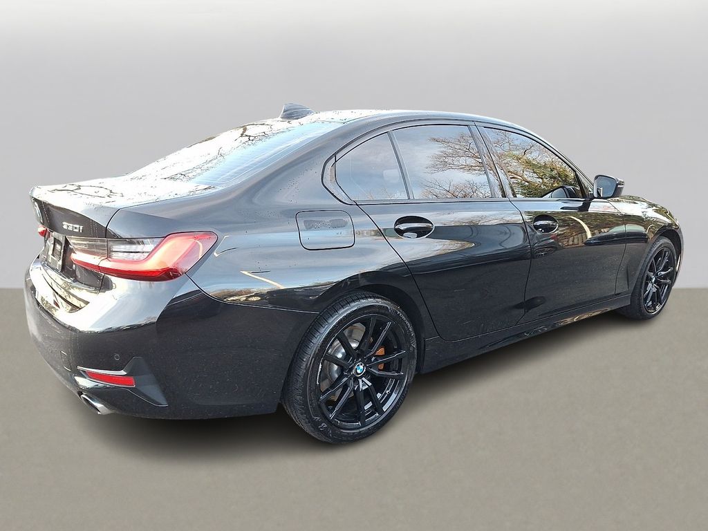 Thumbnail: 2020 BMW 3 Series - 3