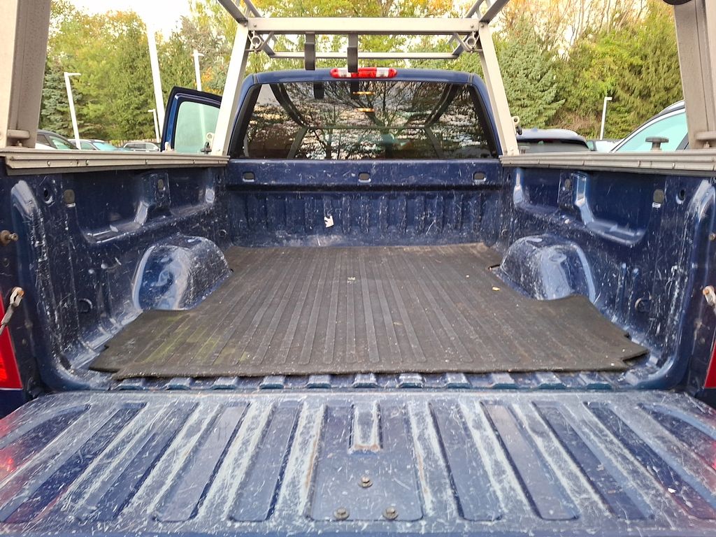 Thumbnail: 2013 Chevrolet Silverado 1500 - 27
