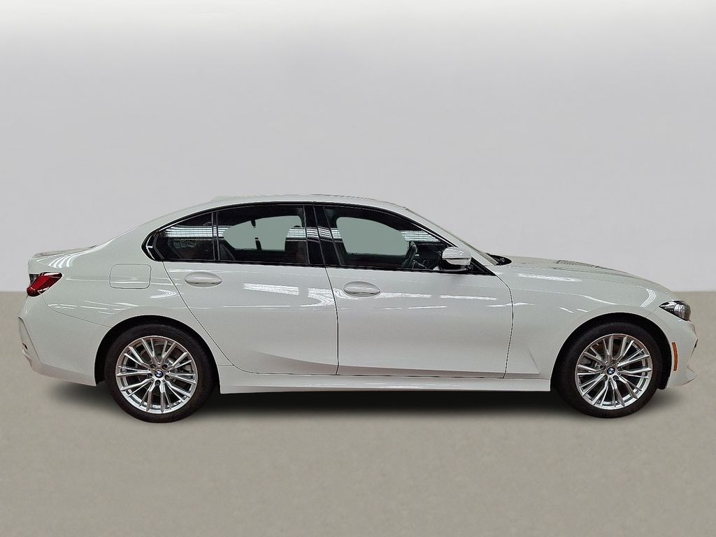 Thumbnail: 2023 BMW 3 Series - 4