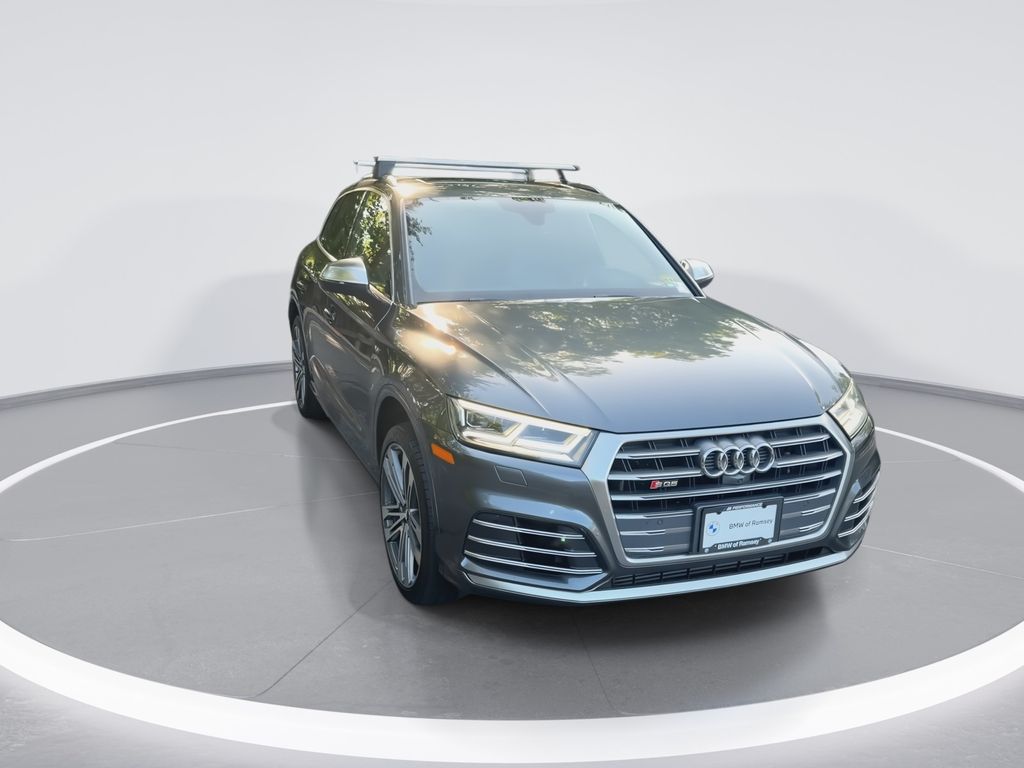 Thumbnail: 2018 Audi SQ5 - 3