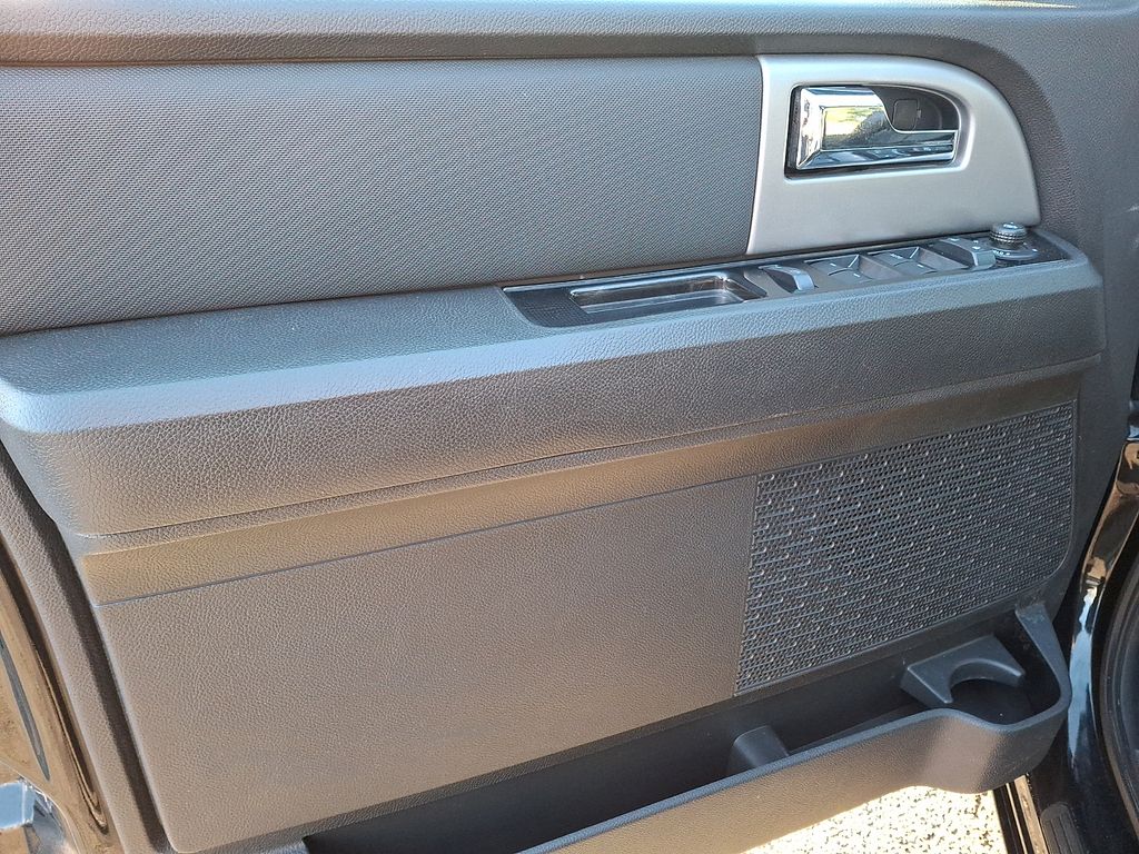 Thumbnail: 2014 Ford Expedition - 9