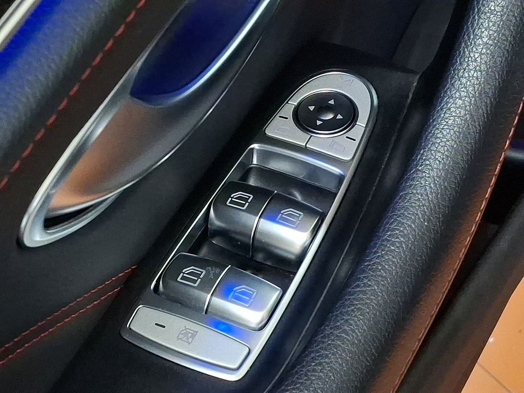 Thumbnail: 2022 Mercedes-Benz E-Class - 24