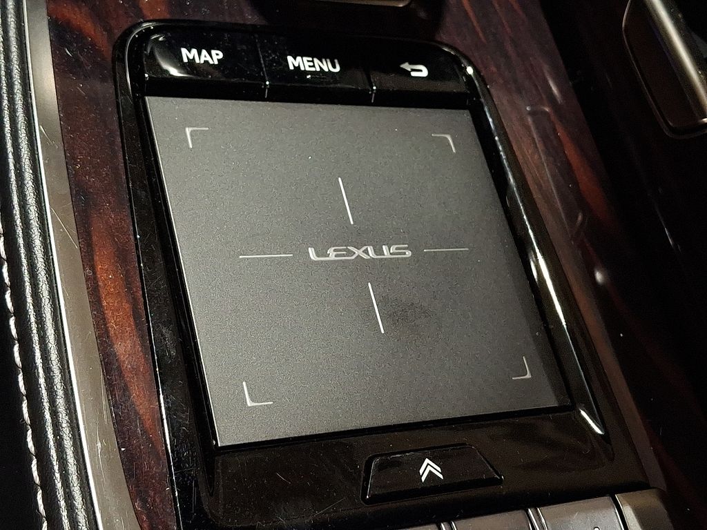 Thumbnail: 2018 Lexus LS - 17