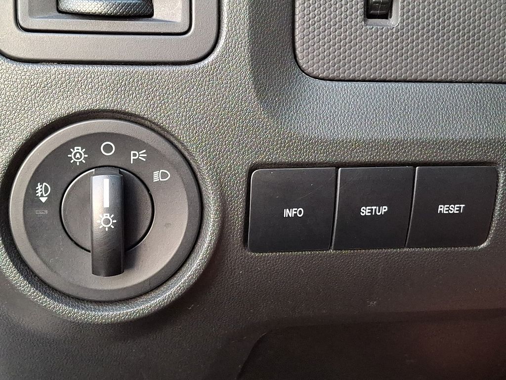 Thumbnail: 2012 Ford Escape - 25