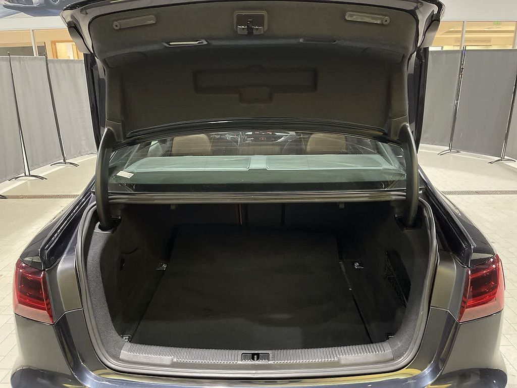 Thumbnail: 2018 Audi A6 - 31