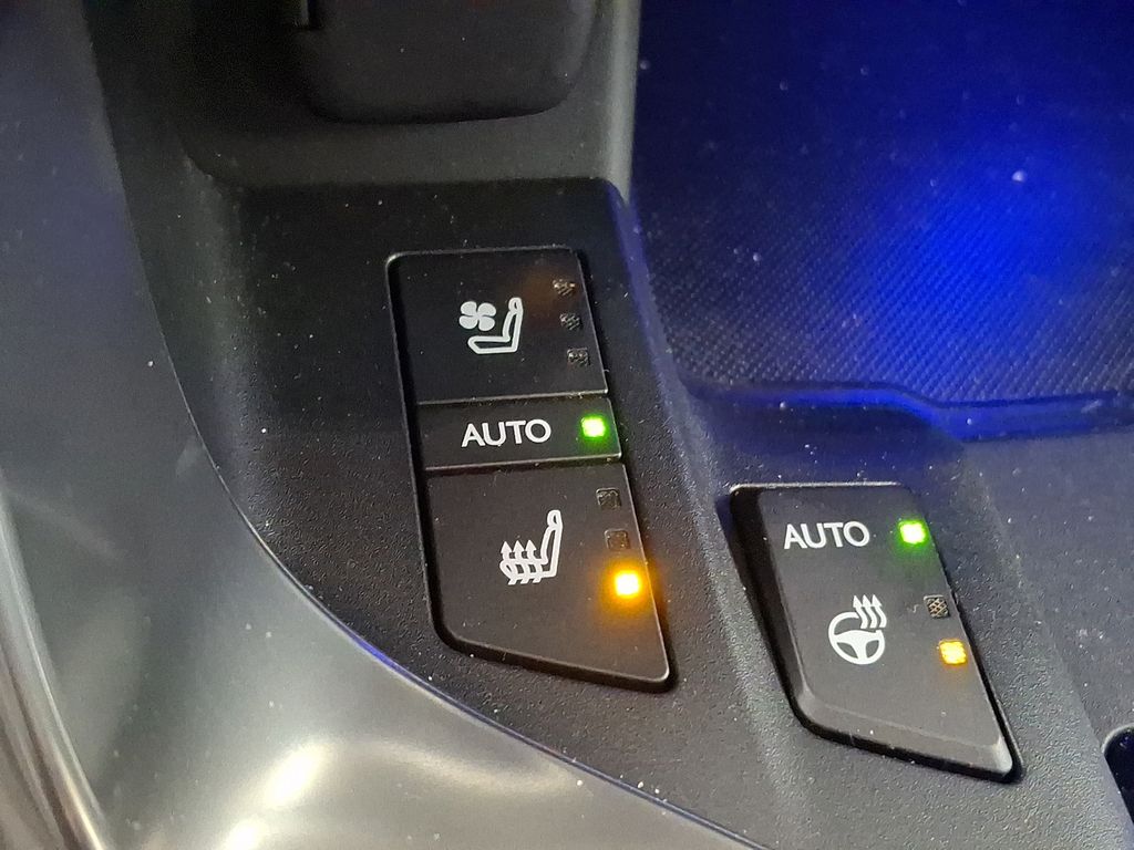 Thumbnail: 2024 Lexus LX - 19