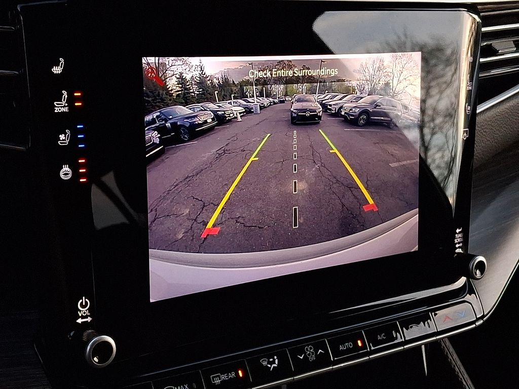 Thumbnail: 2024 Jeep Wagoneer - 15