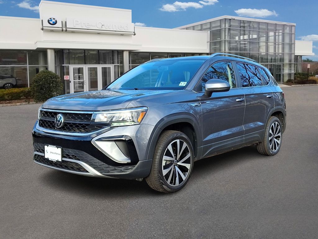 Thumbnail: 2022 Volkswagen Taos - 1