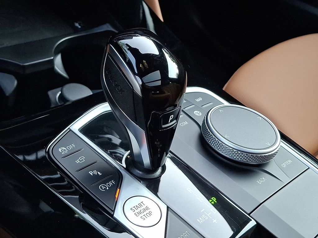 2025 BMW X4 xDrive30i 13
