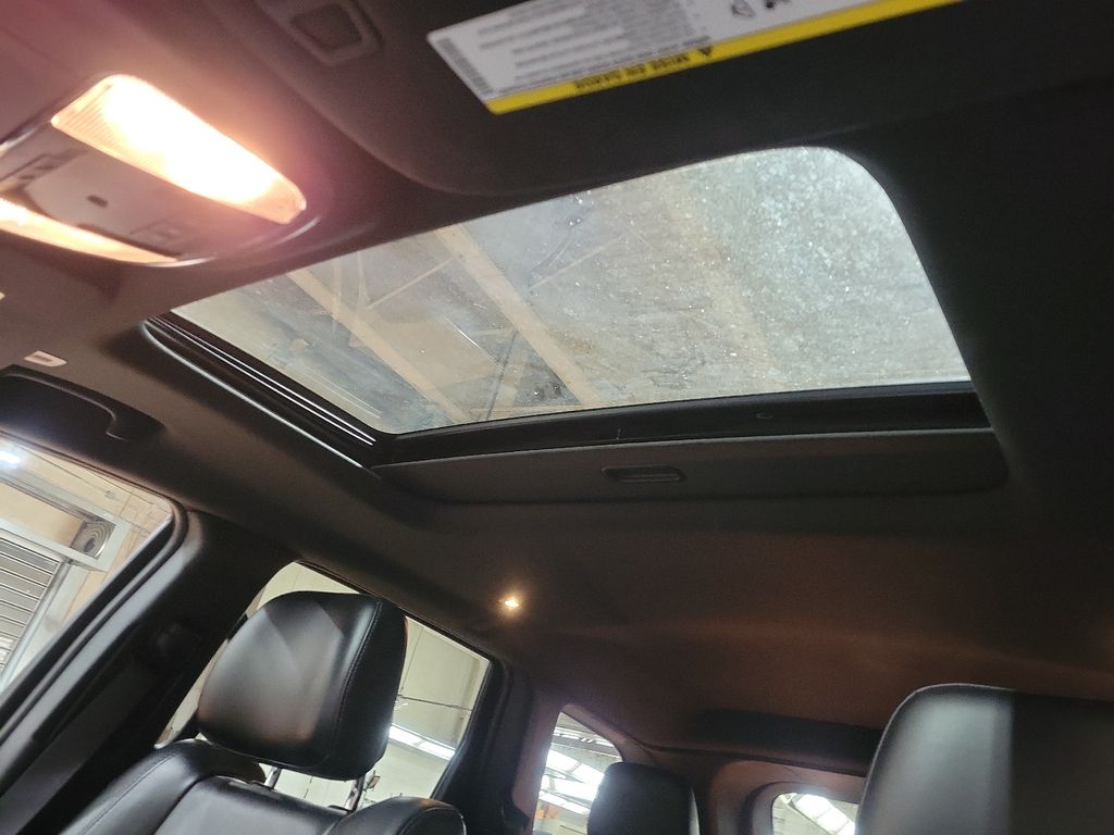 Thumbnail: 2018 Jeep Grand Cherokee - 9