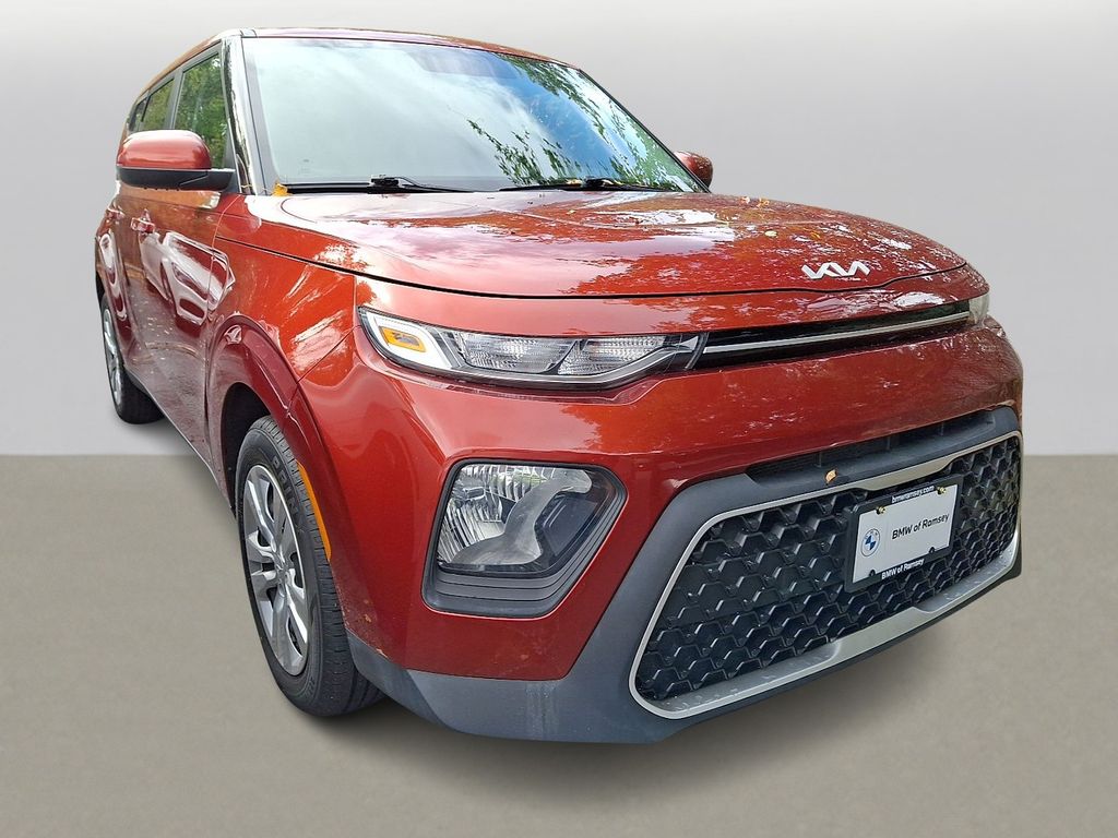 Thumbnail: 2022 Kia Soul - 3
