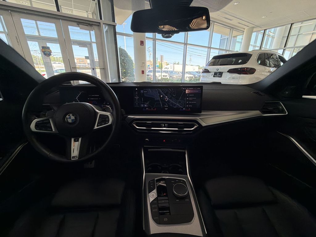 Thumbnail: 2023 BMW 3 Series - 18