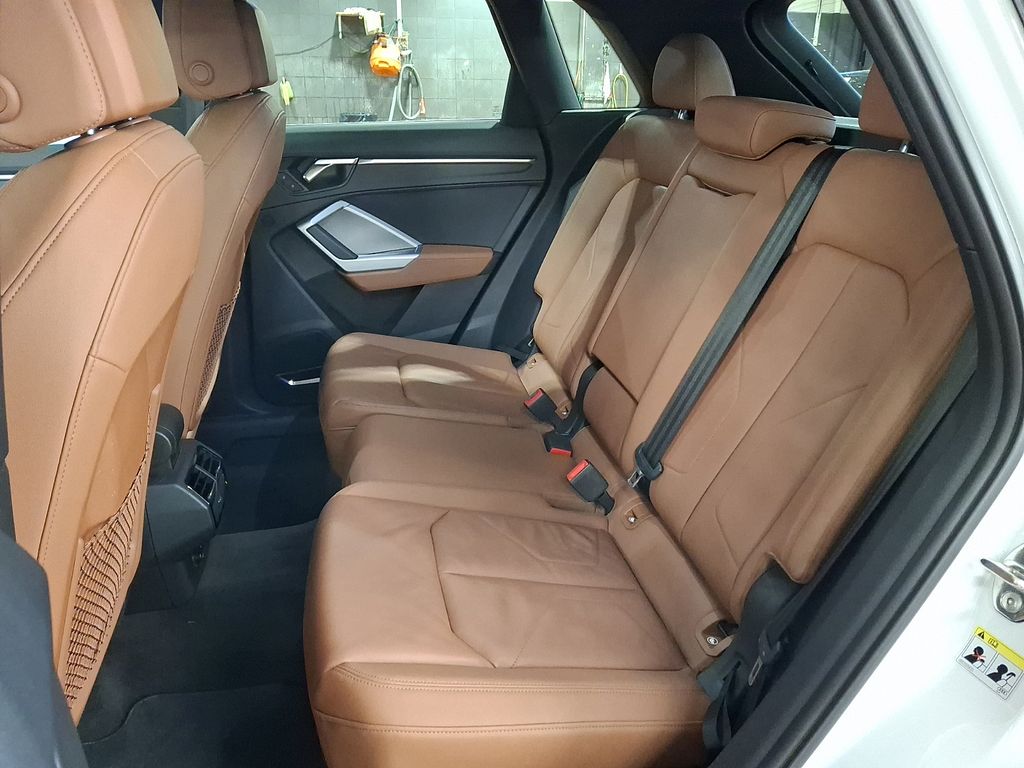 Thumbnail: 2019 Audi Q3 - 9