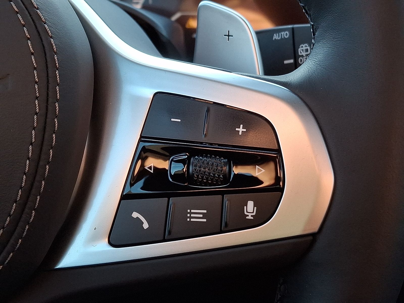 Thumbnail: 2026 BMW X7 - 18