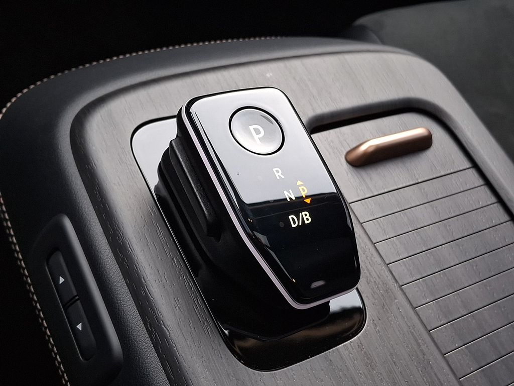 Thumbnail: 2024 Nissan Ariya - 12