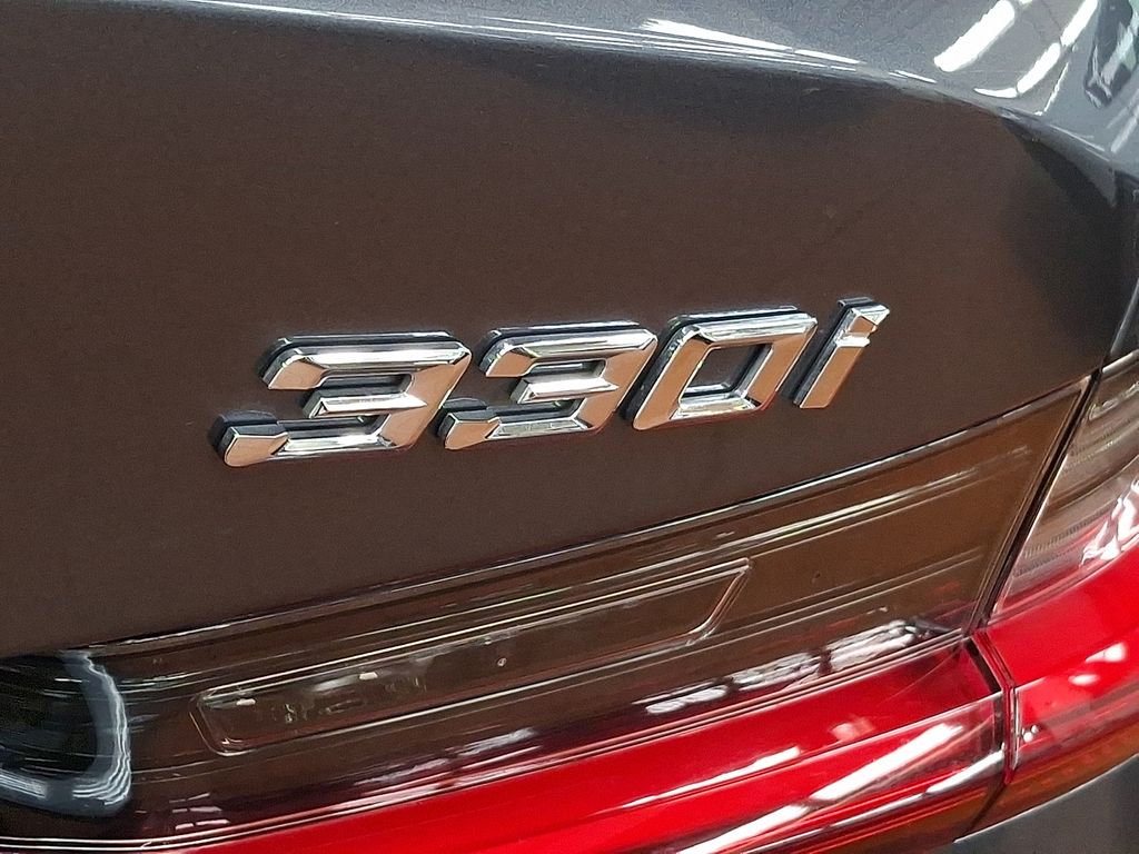 Thumbnail: 2021 BMW 3 Series - 28