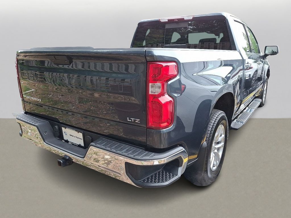 Thumbnail: 2019 Chevrolet Silverado 1500 - 4