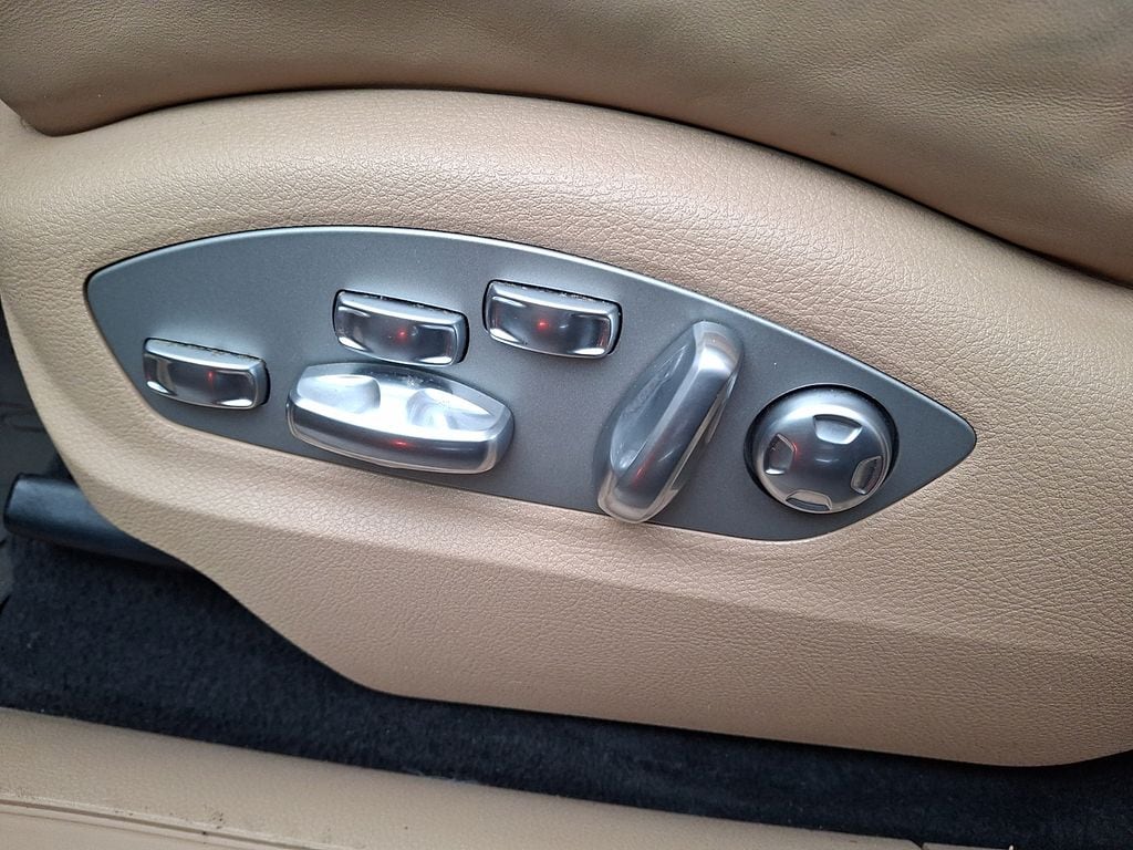 Thumbnail: 2019 Porsche Macan - 10