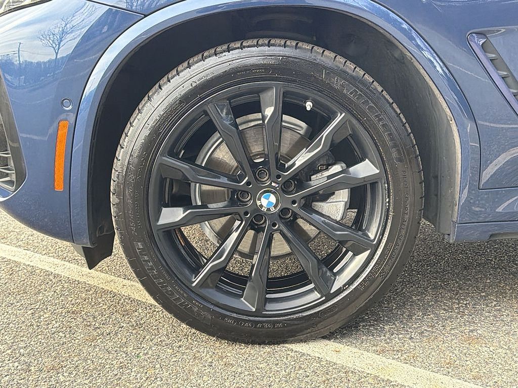 Thumbnail: 2022 BMW X4 - 16