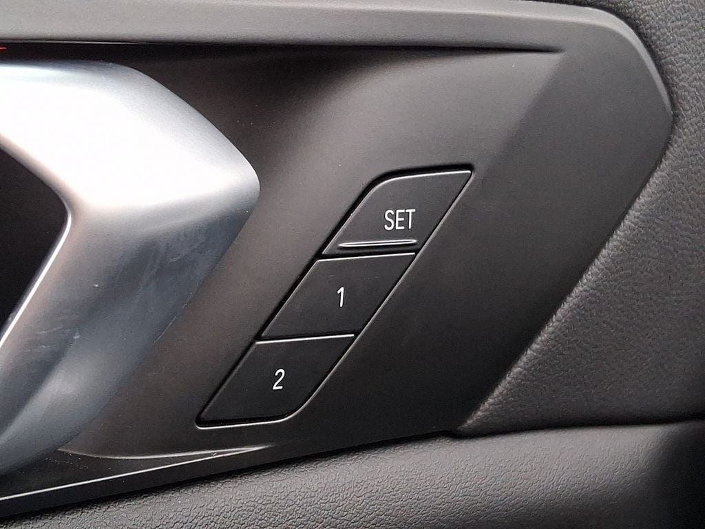 Thumbnail: 2023 BMW X5 - 23