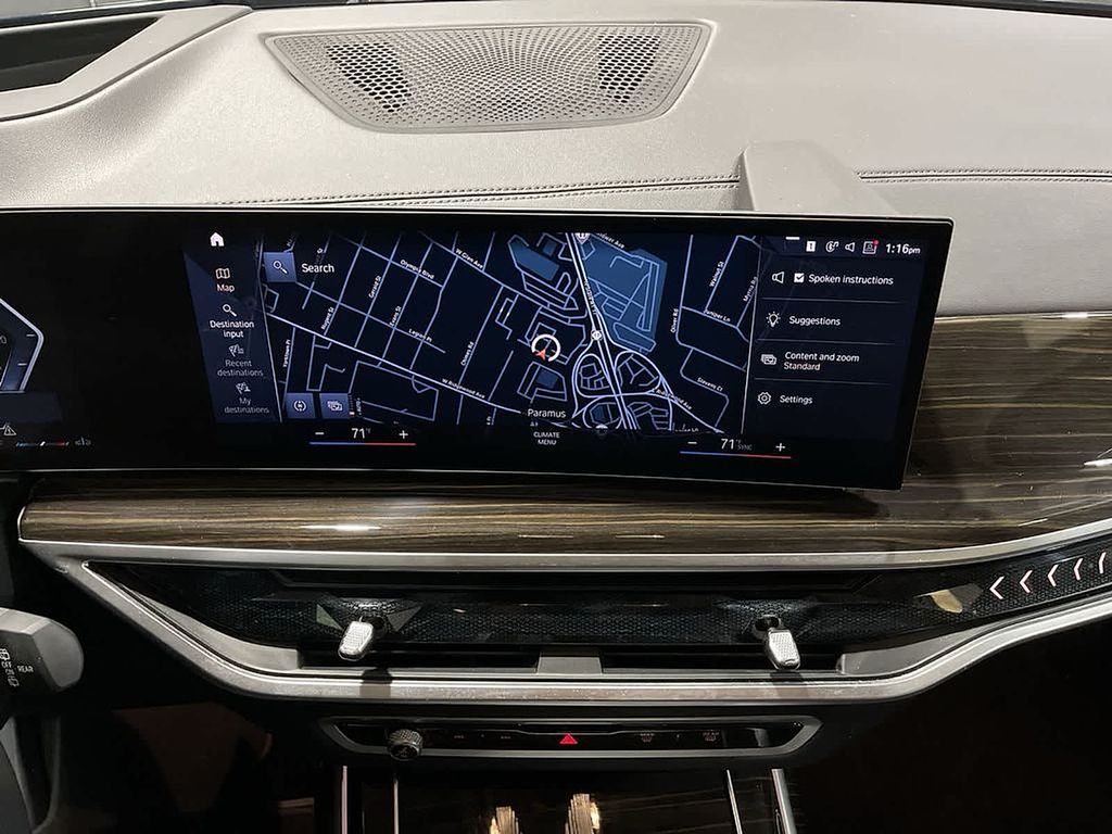 Thumbnail: 2023 BMW X7 - 28