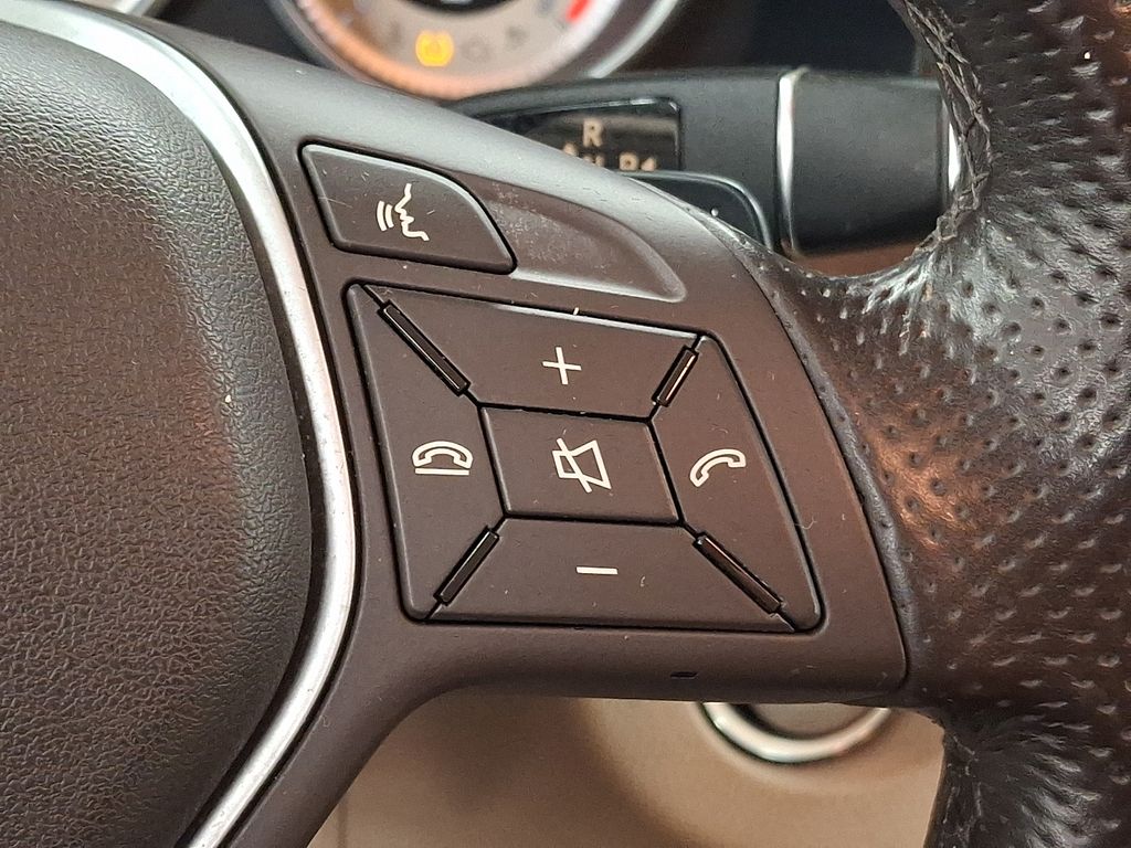 Thumbnail: 2014 Mercedes-Benz E-Class - 18