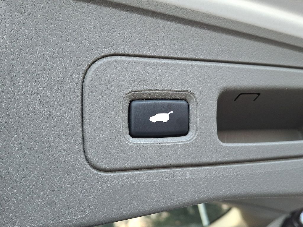 Thumbnail: 2011 Acura MDX - 27