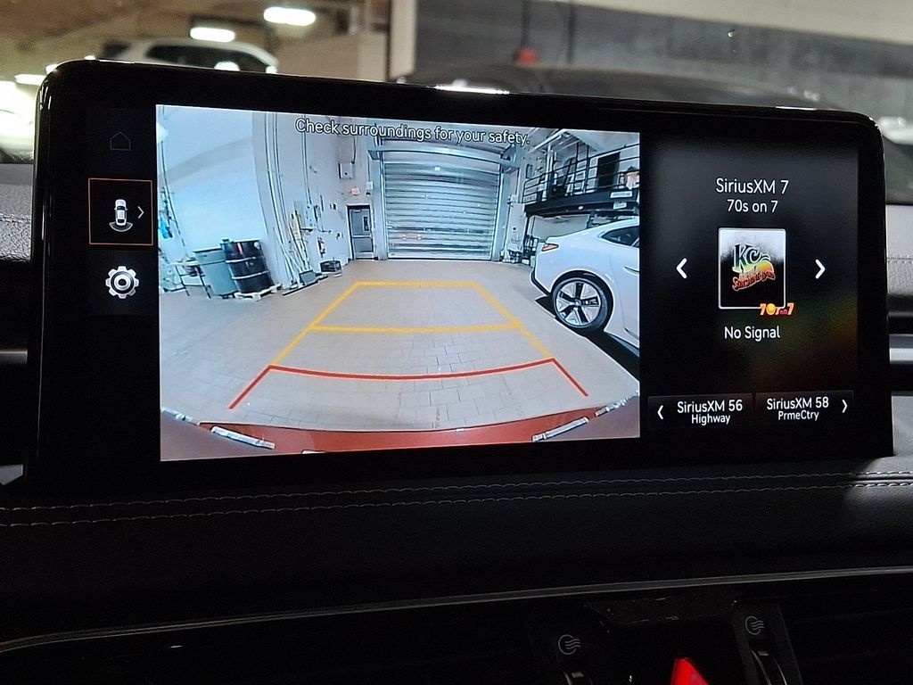 Thumbnail: 2023 Genesis G70 - 15