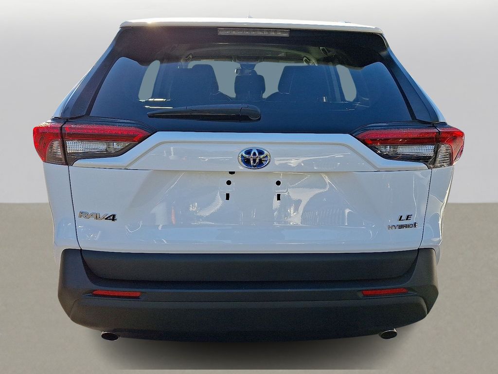 2021 Toyota RAV4 Hybrid LE photo 3