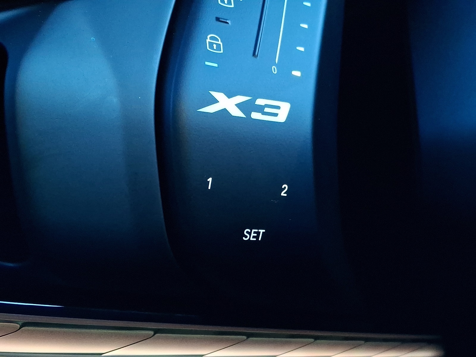 Thumbnail: 2025 BMW X3 - 23