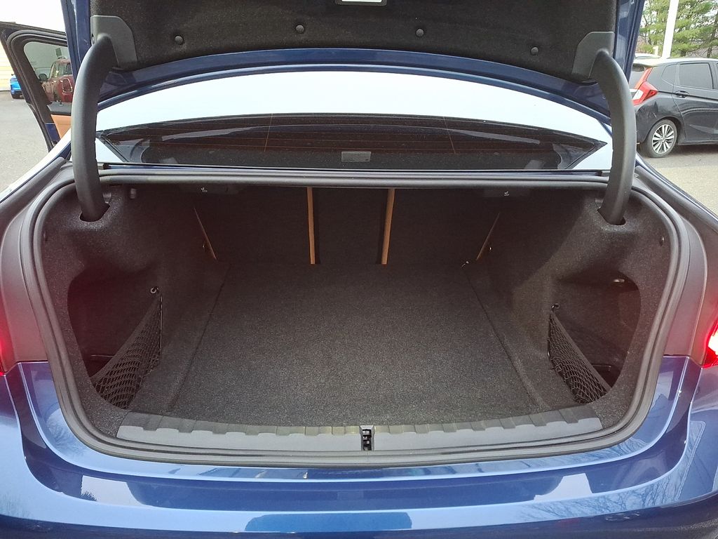 Thumbnail: 2021 BMW 3 Series - 27