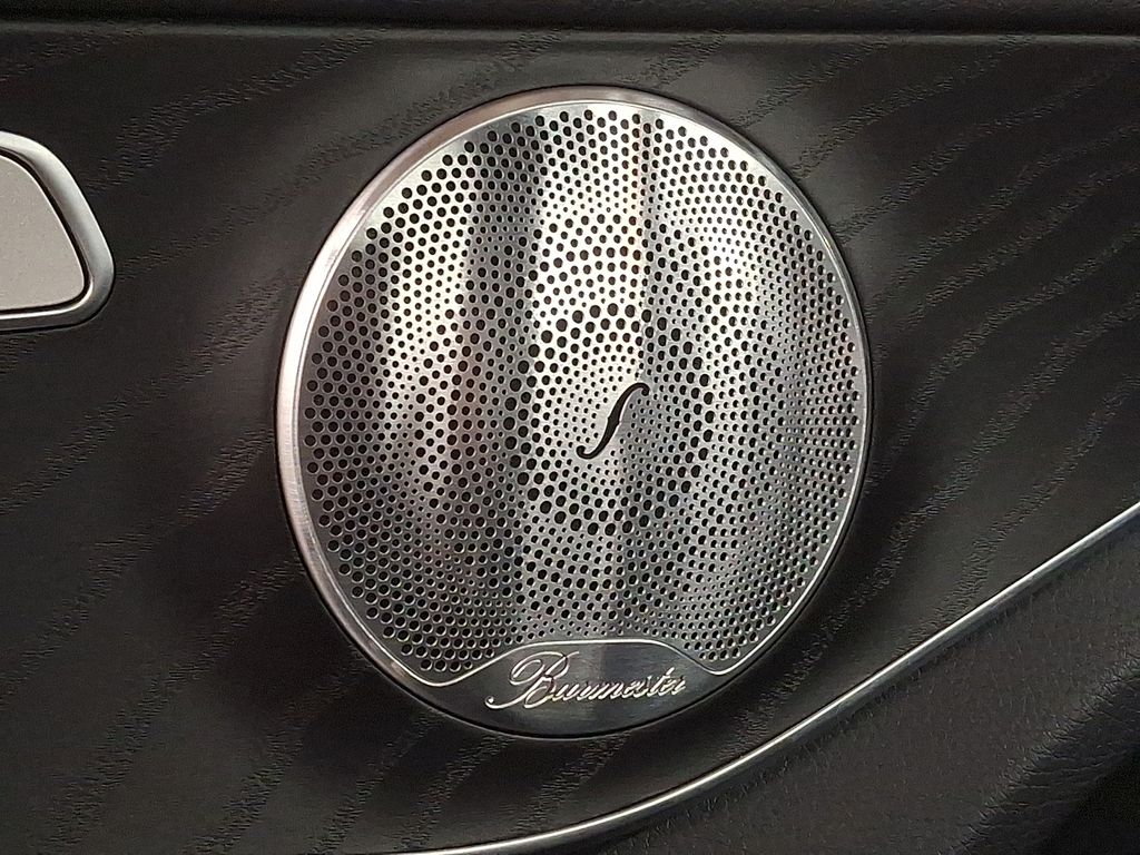 Thumbnail: 2017 Mercedes-Benz C-Class - 21