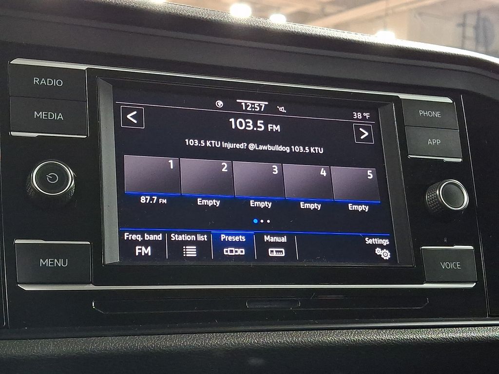 Thumbnail: 2024 Volkswagen Jetta - 14