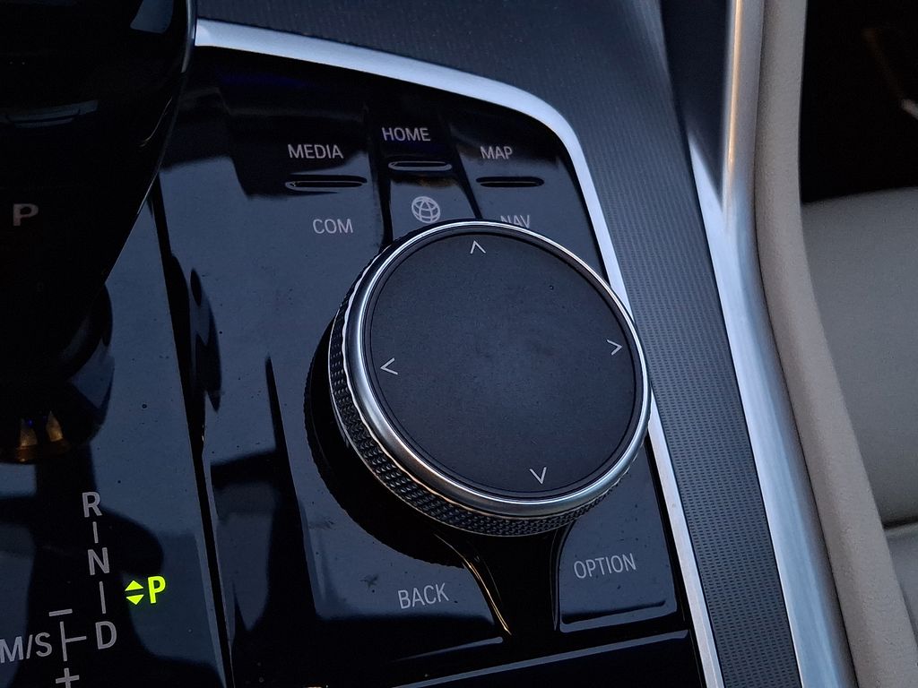 Thumbnail: 2023 BMW X6 - 22