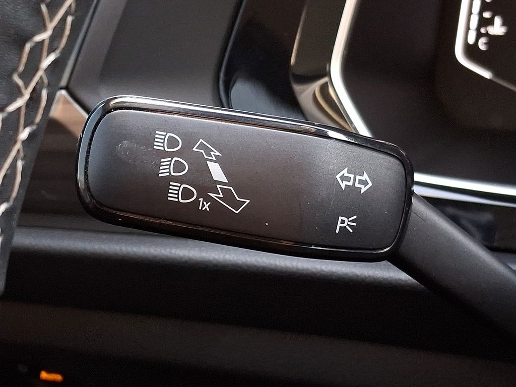 Thumbnail: 2021 Volkswagen Jetta - 24