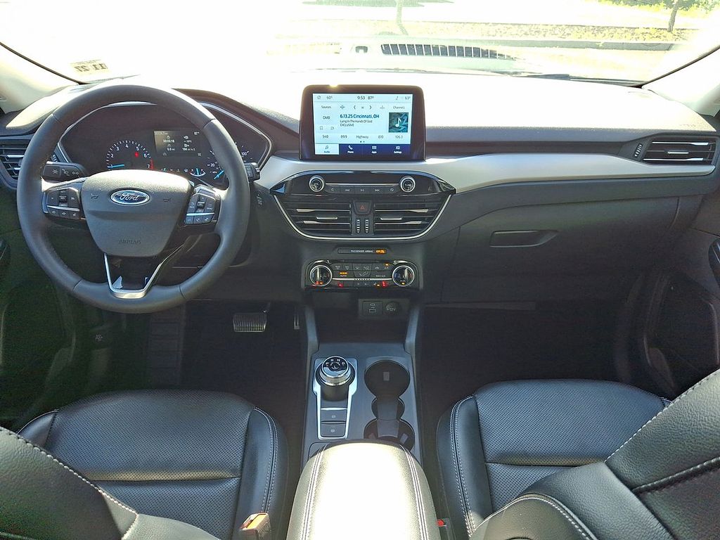 Thumbnail: 2022 Ford Escape - 10