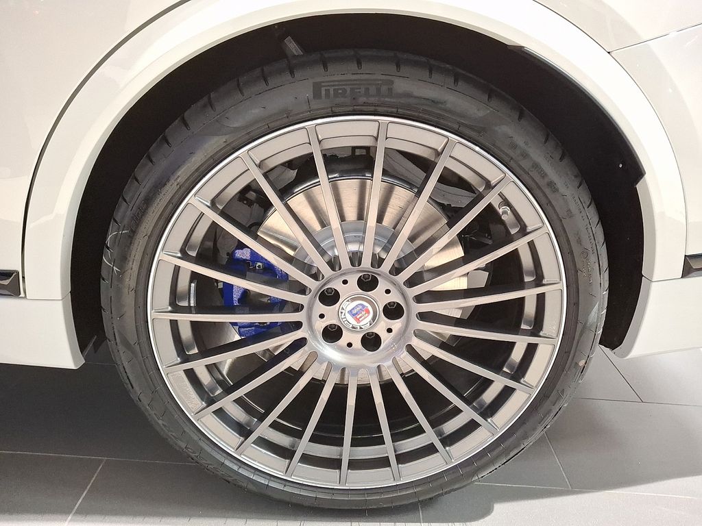 Thumbnail: 2026 BMW X7 - 7