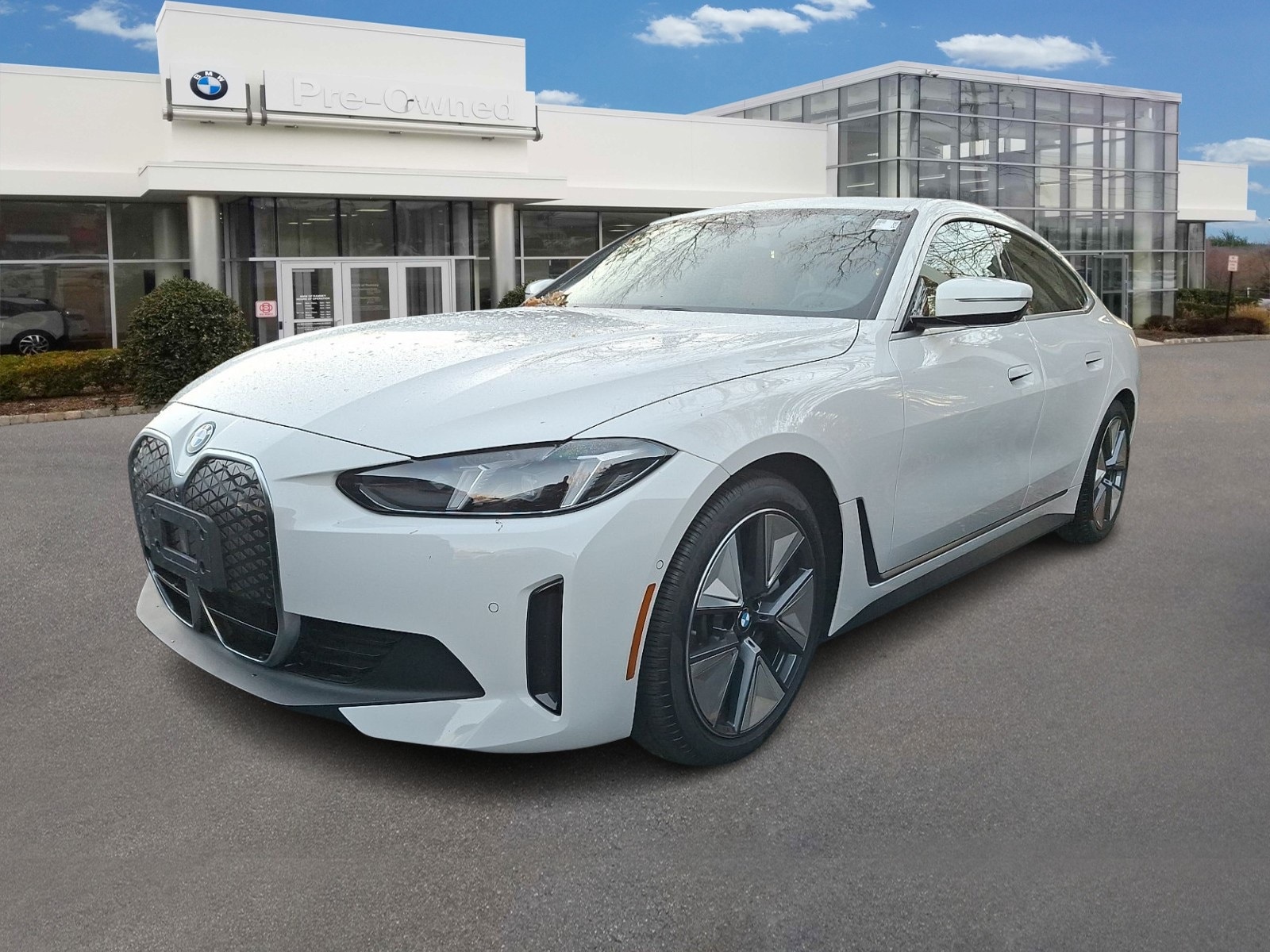 Thumbnail: 2025 BMW i4 - 1