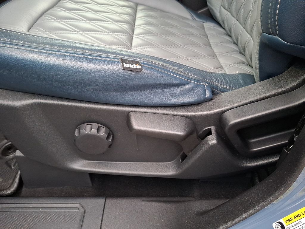 Thumbnail: 2023 Ford Bronco - 12