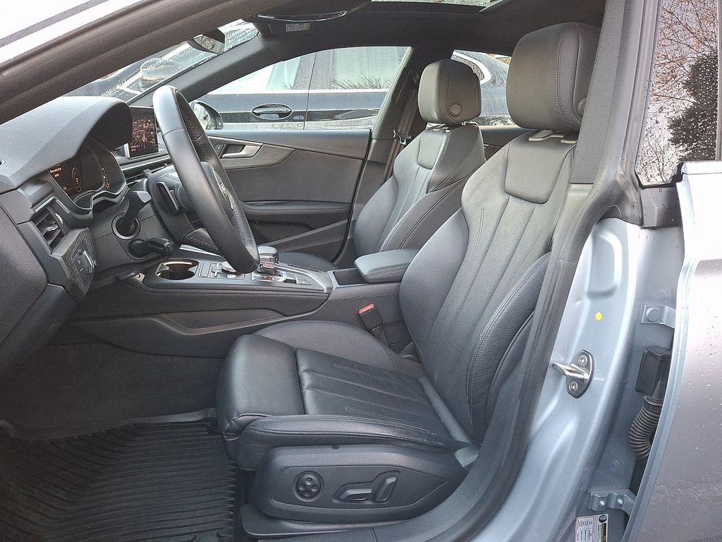 Thumbnail: 2019 Audi A5 - 10