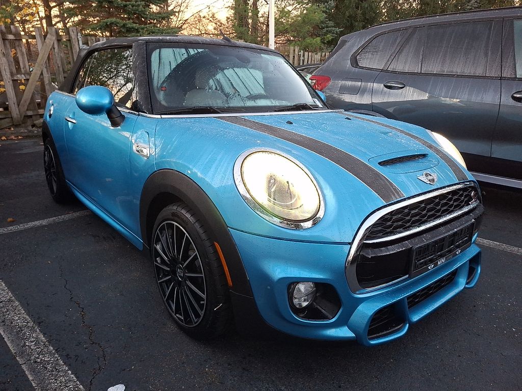 Thumbnail: 2017 MINI Cooper Convertible - 29