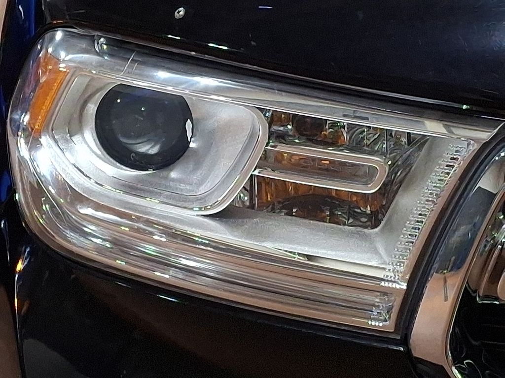 Thumbnail: 2014 Dodge Durango - 8