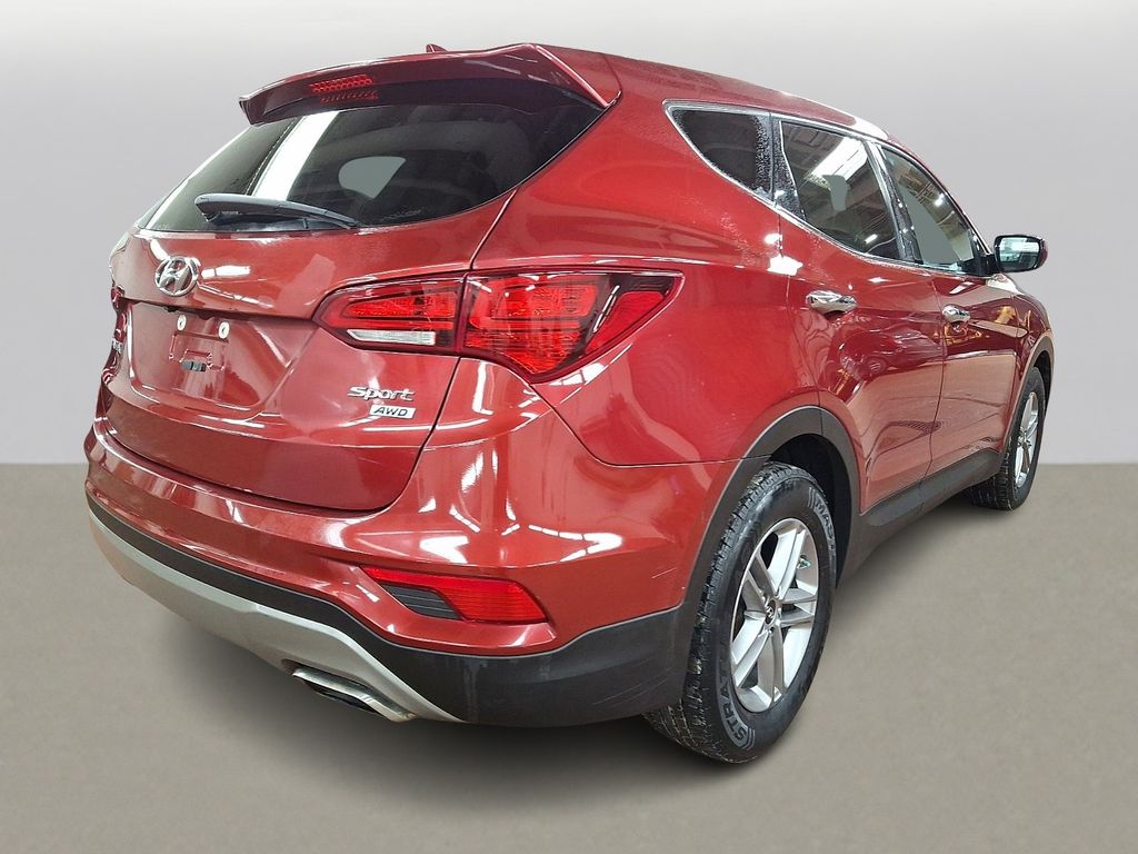 Thumbnail: 2017 Hyundai Santa Fe - 4