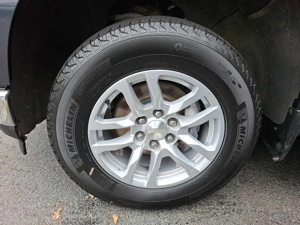 Thumbnail: 2019 Chevrolet Silverado 1500 - 6