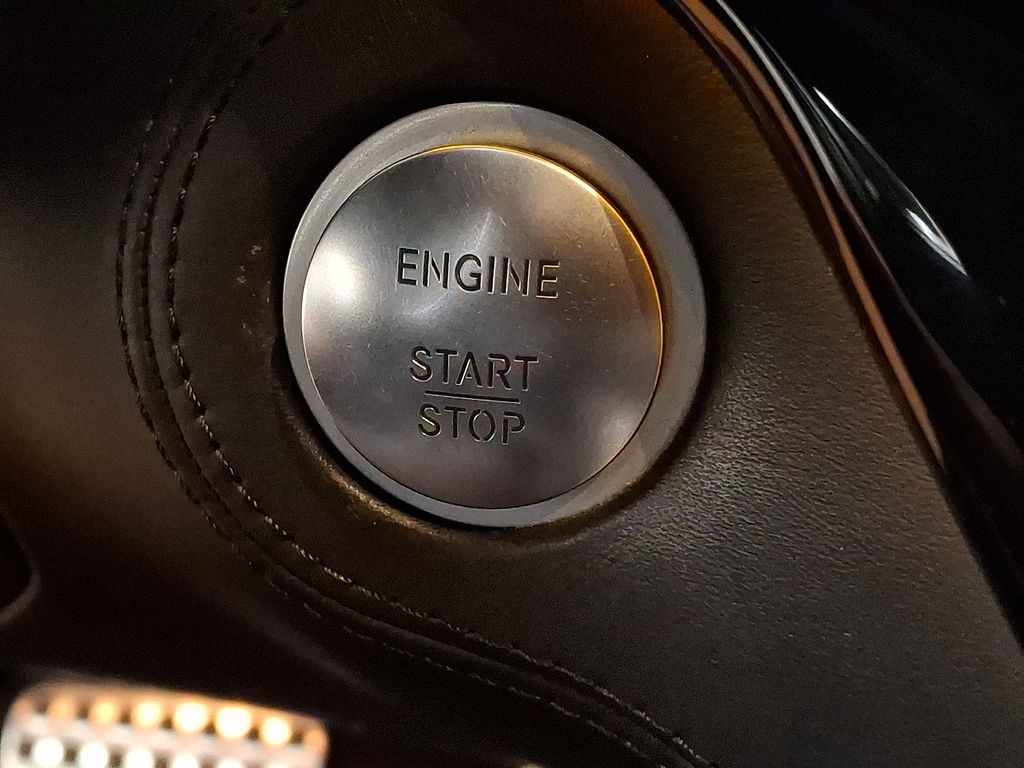 Thumbnail: 2019 Mercedes-Benz GL-Class - 20