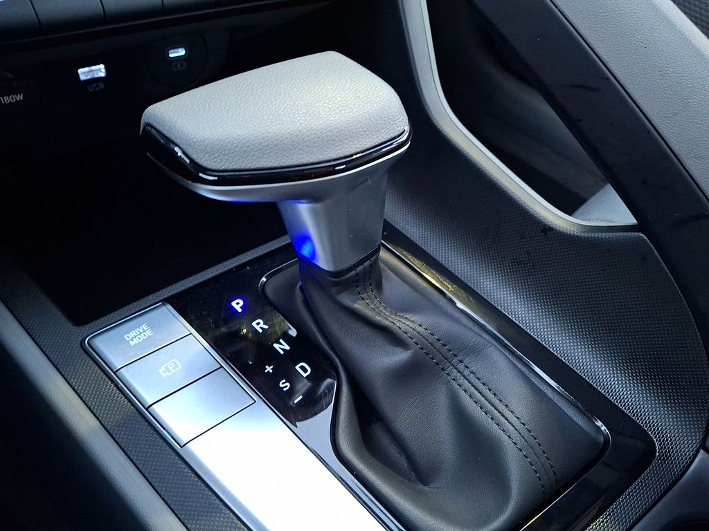 Thumbnail: 2025 Hyundai Elantra - 13