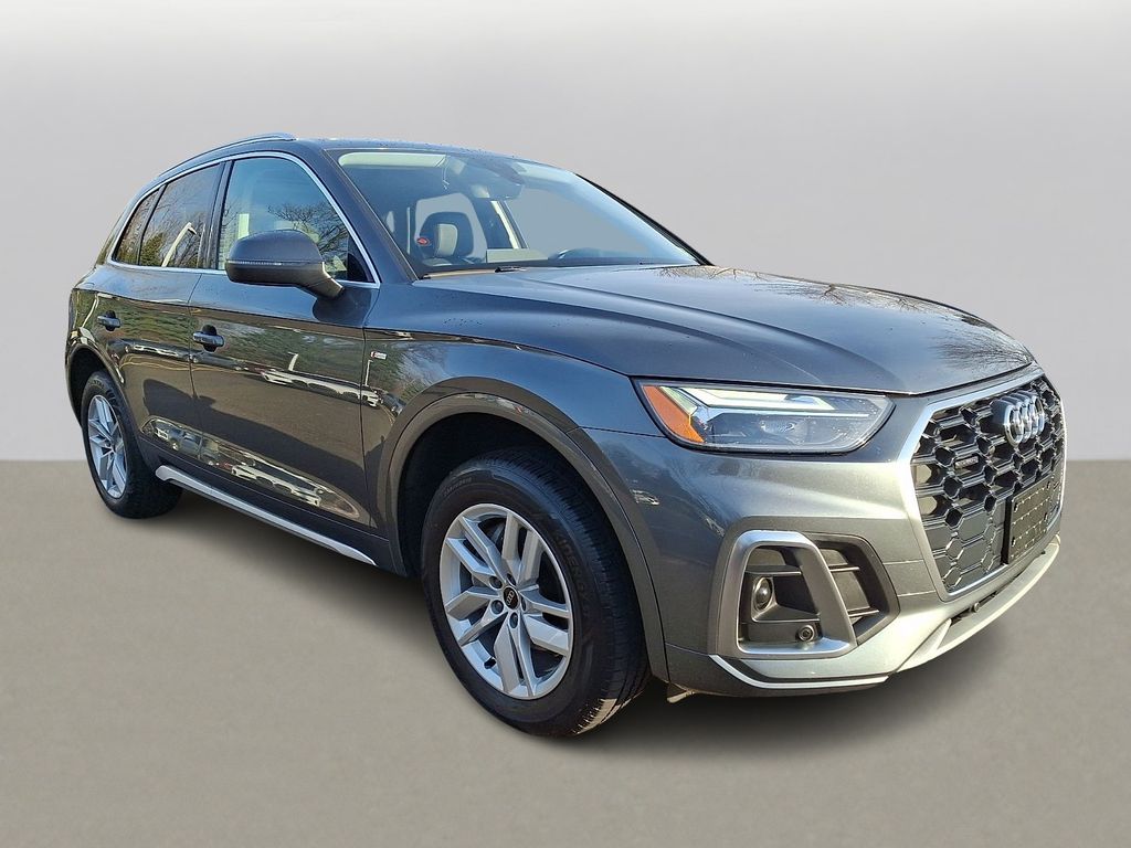 Thumbnail: 2022 Audi Q5 - 3