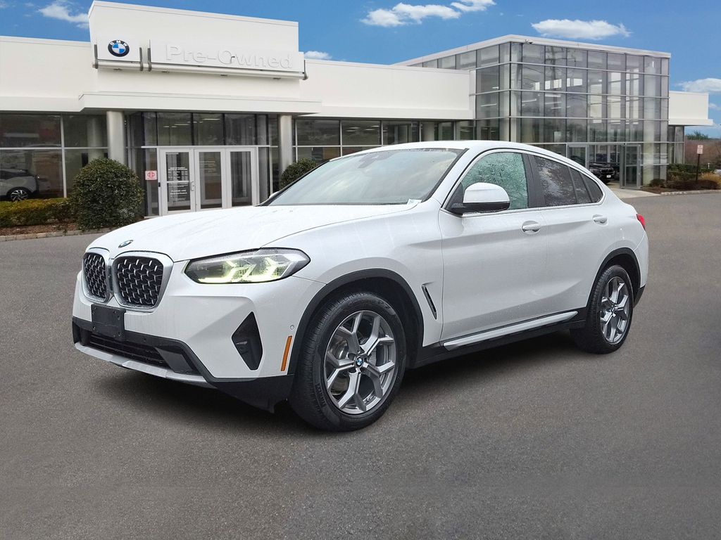 Thumbnail: 2025 BMW X4 - 1