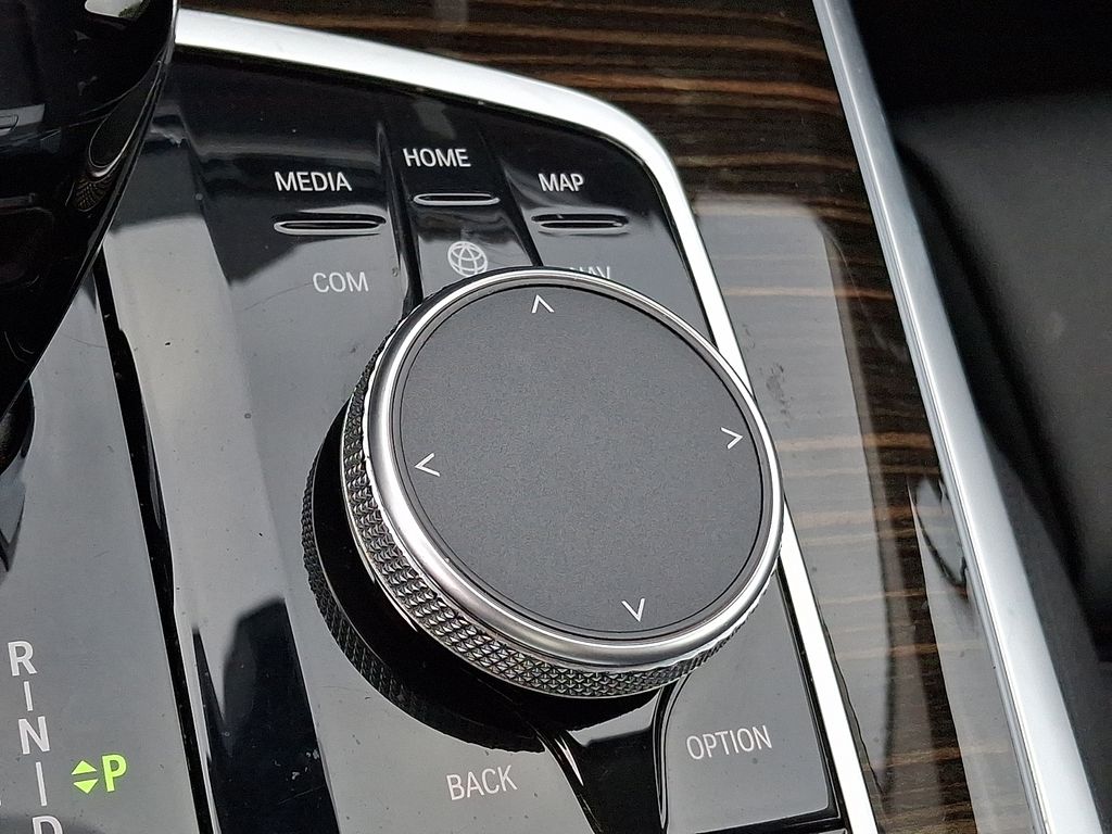Thumbnail: 2020 BMW X7 - 23