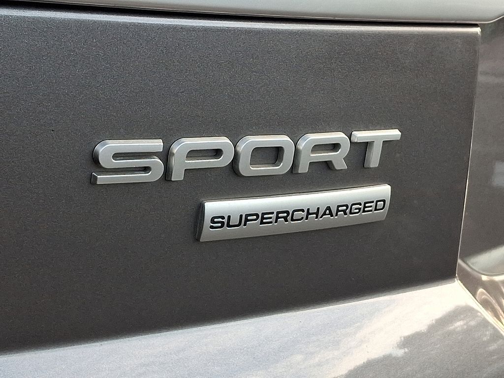 Thumbnail: 2017 Land Rover Range Rover Sport - 30